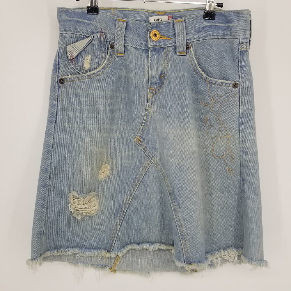 3/$25 Vintage Y2K Levi's Denim Jean Skirt 1 A Line Distressed‎ Raw Hem Frayed